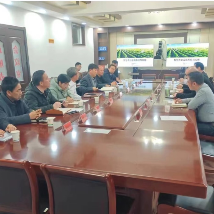 RidCIRO35Wbuw8xm9pbR